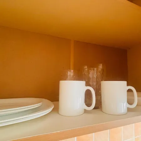 Apt primitor lângă clinici si universități Parcare Apartamento